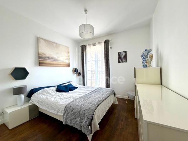 Appartement à vendre 3 pièces LE PLESSIS ROBINSON (92)