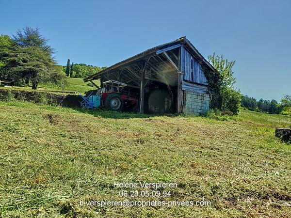 Deux Maisons et Dépendances + 13HA de terrain