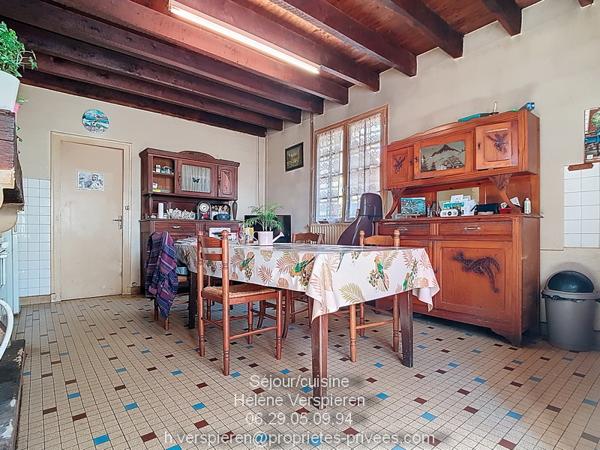 Deux Maisons et Dépendances + 13HA de terrain