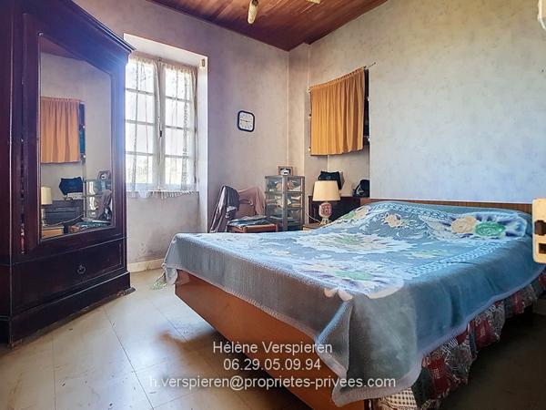 Deux Maisons et Dépendances + 13HA de terrain