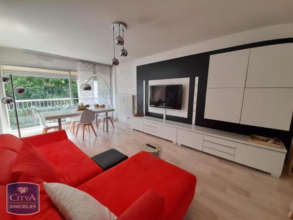 Appartement à louer 4 pièces 78.3m²