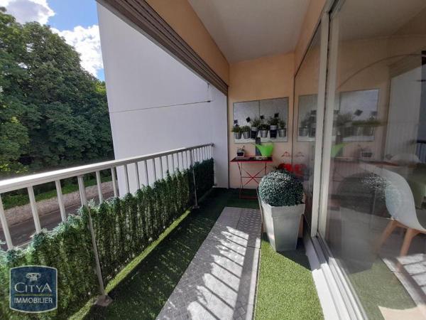 Appartement à louer 4 pièces 78.3m²