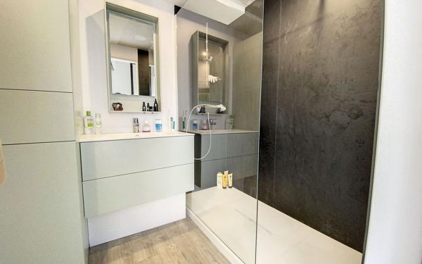 Appartement à vendre    3 pièces • 70,50 m2 La Rochelle