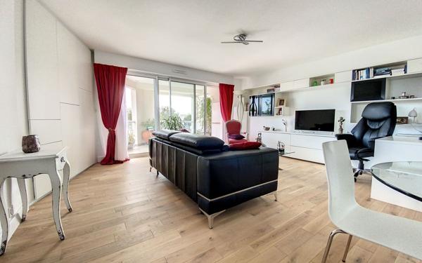 Appartement à vendre    3 pièces • 70,50 m2 La Rochelle