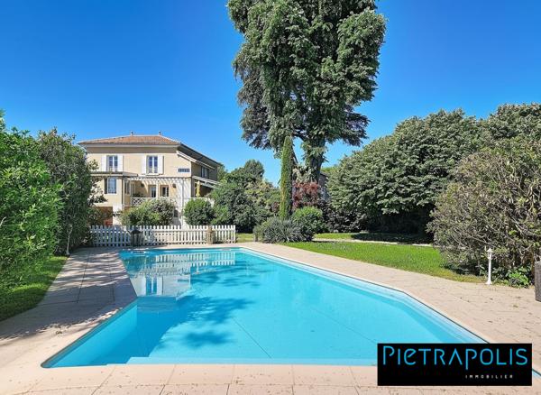Maison familial-5 chambres - luminosité - jardin - piscine
