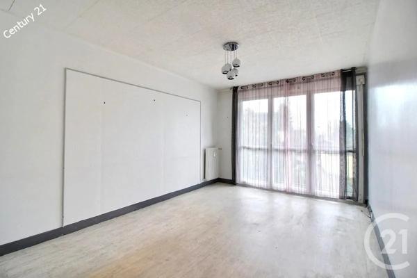 Appartement F2 à vendre  2 pièces - 46 m 2   CHATEAU THIERRY  - 02