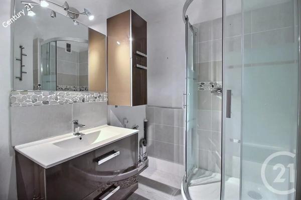 Appartement F2 à vendre  2 pièces - 46 m 2   CHATEAU THIERRY  - 02