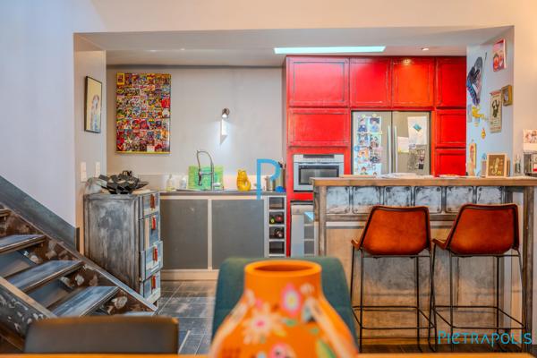 Duplex style loft- 5 CHAMBRES- GRAND GARAGE