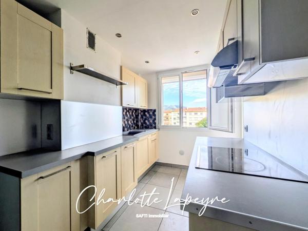 Appartement familial rénové à la Seyne