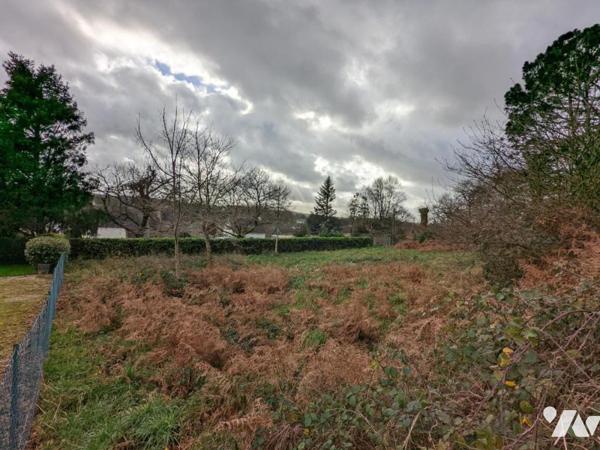 Terrain à bâtir proche bourg