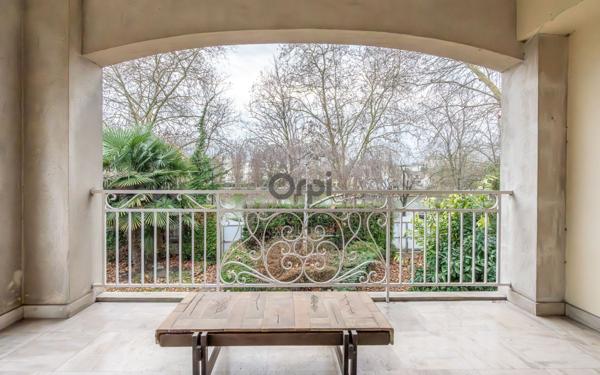 Maison à vendre    7 pièces • 218,75 m2 Joinville-le-Pont