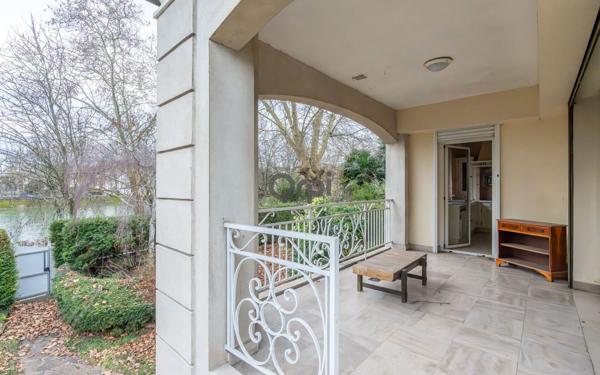 Maison à vendre    7 pièces • 218,75 m2 Joinville-le-Pont