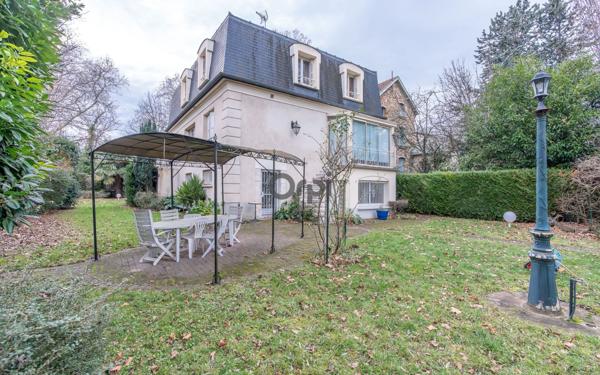 Maison à vendre    7 pièces • 218,75 m2 Joinville-le-Pont