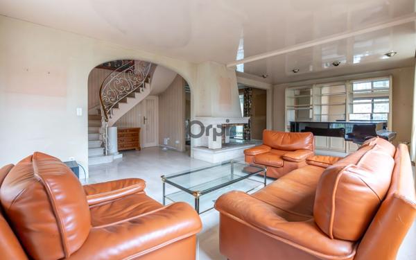 Maison à vendre    7 pièces • 218,75 m2 Joinville-le-Pont