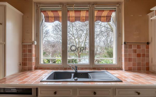 Maison à vendre    7 pièces • 218,75 m2 Joinville-le-Pont