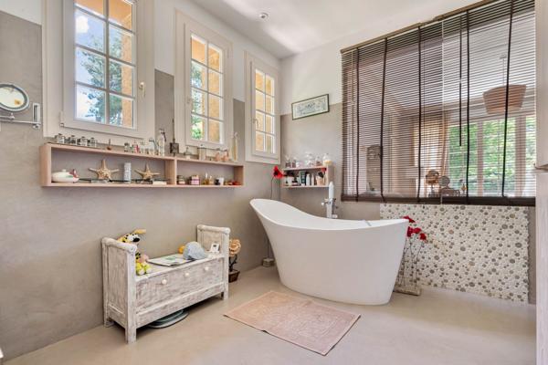 Vente Maison de luxe Aix-en-Provence 7 Pièces 290 m²