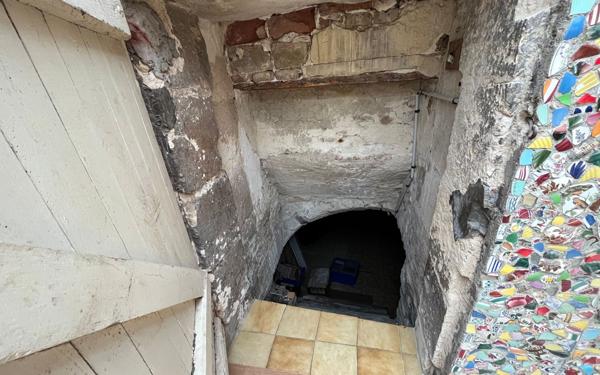 Maison à vendre    2 pièces •  Laon