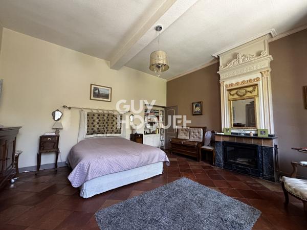 MAISON À VENDRE DE 13 PIÈCES DE 300,00 M²