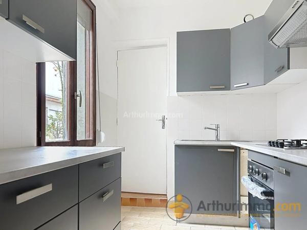 Location                                                      Appartement
                        
                     4 pièces                      77 m2                     à Reims