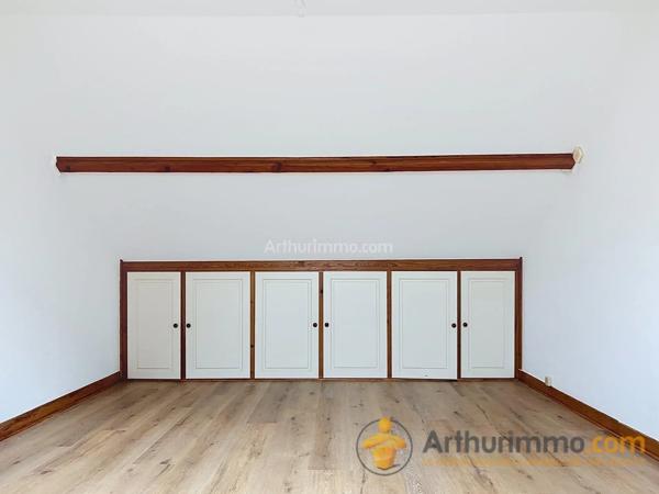 Location                                                      Appartement
                        
                     4 pièces                      77 m2                     à Reims