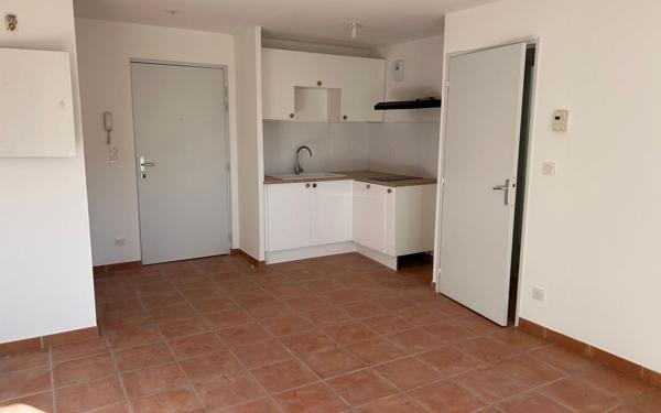 Appartement à louer    2 pièces •  Cavaillon