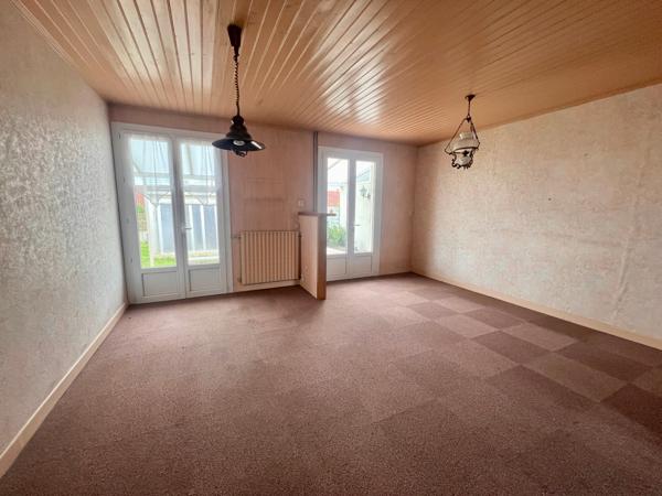 Maison de plain Pied Proche Commodités- 4 Chambres possibles Actuellement 2