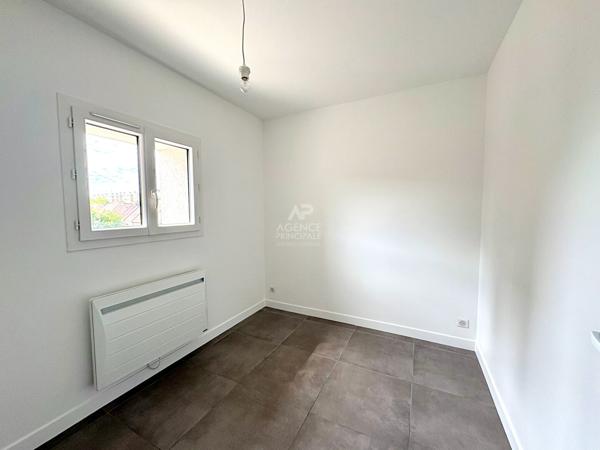 Appartement Conflans Sainte Honorine 3 pièce(s) 45m2 Loyer 980 €/mois charges comprises **  - Référence  8184