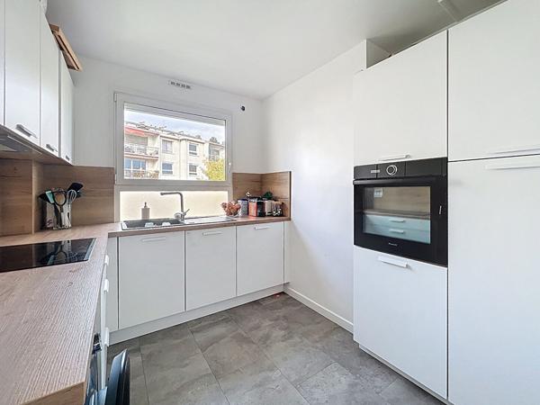 Appartement Suresnes 4 pièce(s) 72 m2