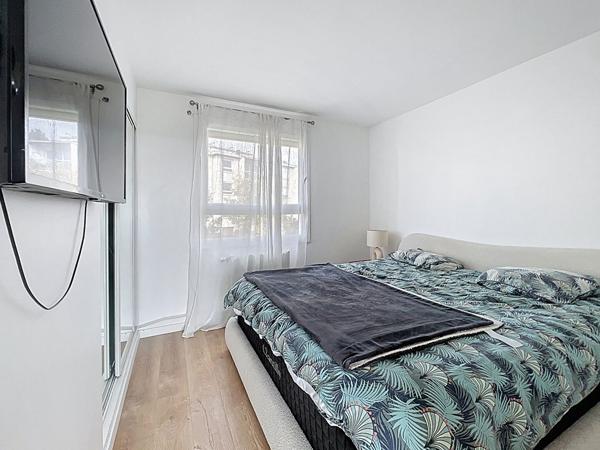 Appartement Suresnes 4 pièce(s) 72 m2