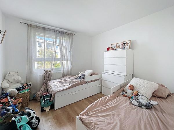 Appartement Suresnes 4 pièce(s) 72 m2