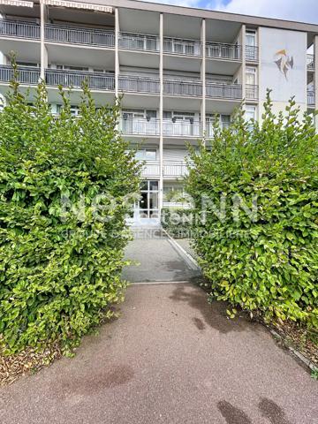 A vendre appartement Fontenay Le Fleury 2 pièce(s) avec cave et parking .