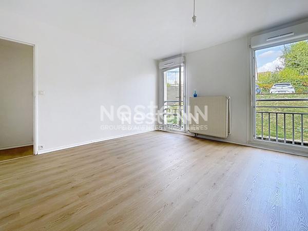 A vendre appartement Fontenay Le Fleury 2 pièce(s) avec cave et parking .