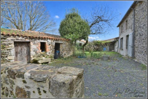 Maison à vendre 5 pièces MONTAIGU VENDEE (85)