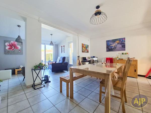 Maison à vendre La Roche Sur Yon - 4 pièces, 96m² avec 3 chambre(s) à 233 200€ - AJP Immobilier La Roche-sur-Yon