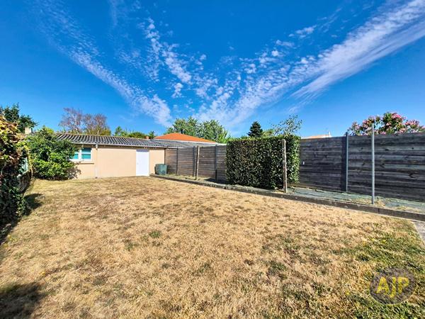 Maison à vendre La Roche Sur Yon - 4 pièces, 96m² avec 3 chambre(s) à 233 200€ - AJP Immobilier La Roche-sur-Yon