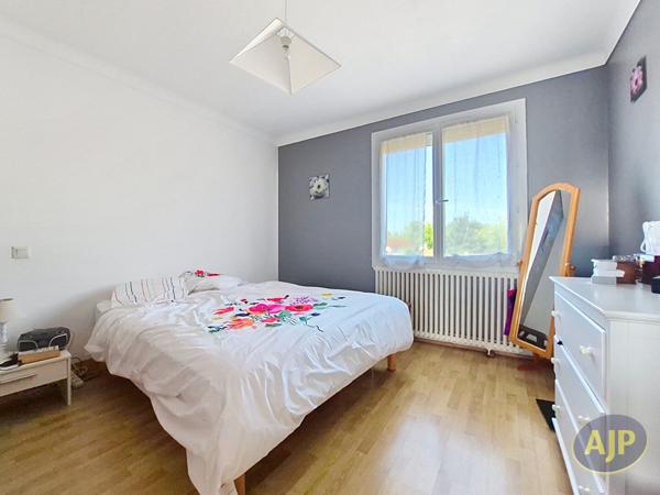 Maison à vendre La Roche Sur Yon - 4 pièces, 96m² avec 3 chambre(s) à 233 200€ - AJP Immobilier La Roche-sur-Yon