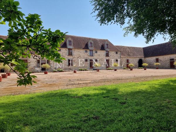 Ferme - manoir du 17e siècle dans l'Orne