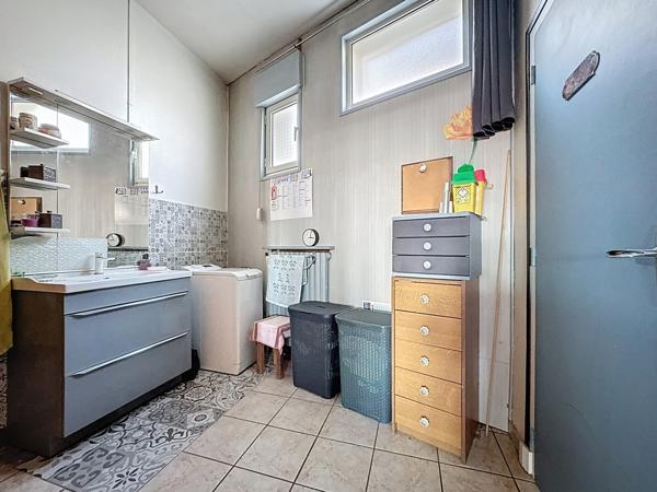 La Chapelle-Agnon (63590) Viager occupé par Monsieur 75 ans et Madame 73 ans - Jolie maison rénovée avec jardin et garage