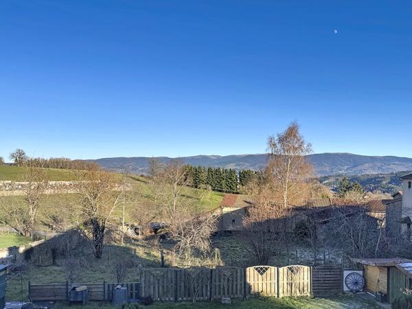 La Chapelle-Agnon (63590) Viager occupé par Monsieur 75 ans et Madame 73 ans - Jolie maison rénovée avec jardin et garage