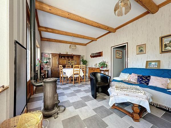 La Chapelle-Agnon (63590) Viager occupé par Monsieur 75 ans et Madame 73 ans - Jolie maison rénovée avec jardin et garage