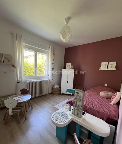 Maison traditionnelle de 191 m²