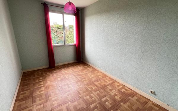 Maison à vendre    2 pièces • 89,88 m2 Carhaix-Plouguer