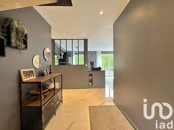 Maison 5 pièces de 140 m² à La Chapelle-en-Serval (60520)