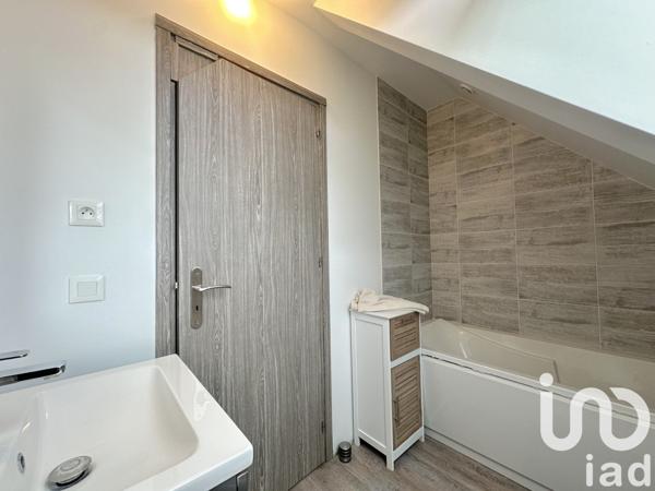 Maison 5 pièces de 140 m² à La Chapelle-en-Serval (60520)