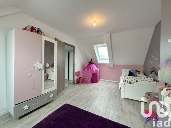 Maison 5 pièces de 140 m² à La Chapelle-en-Serval (60520)