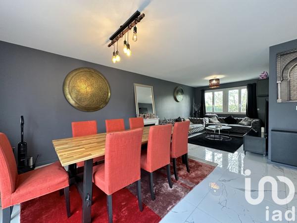 Maison 5 pièces de 140 m² à La Chapelle-en-Serval (60520)