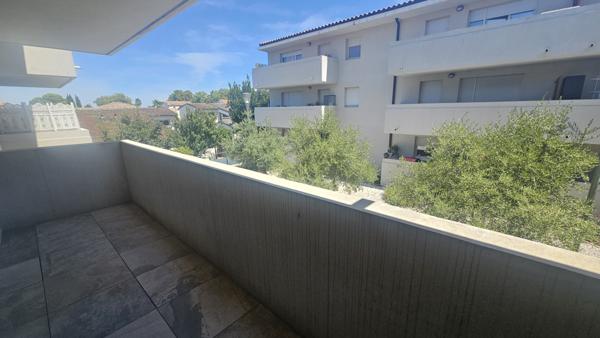 Gigean (34770) Appartement T2 de 43m² avec terrasse dans résidence sécurisée