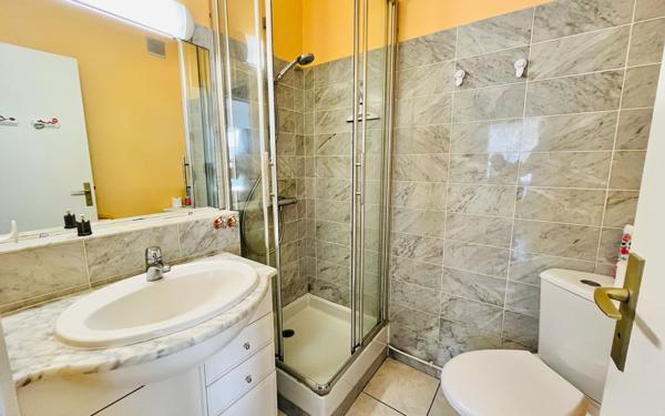 Appartement à vendre    1 pièce •  Royan