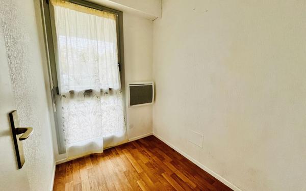 Appartement à vendre    1 pièce •  Royan