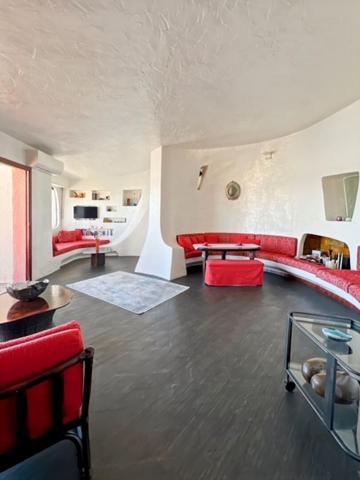 À vendre 2 Pieces vue Mer panoramique Port  la galère